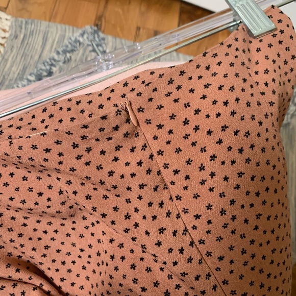 LA Hearts tan mini skirt with black pattern - Picture 3 of 6